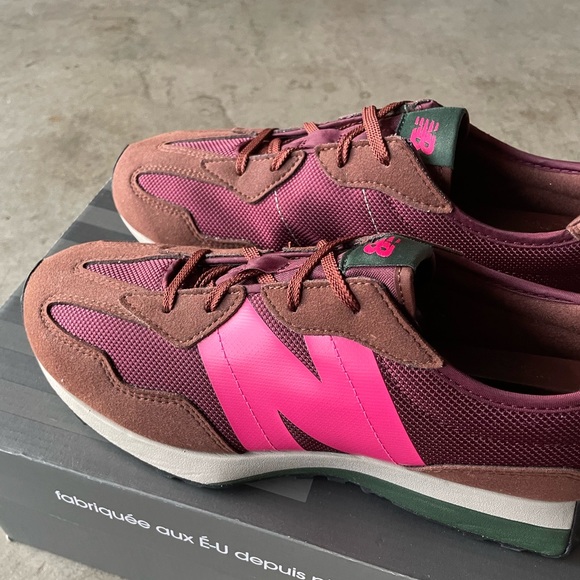 New Balance 327 'Rich Earth/Hi-Pink' Maroon Cloth Classic Sneakers 7 Youth/Teen - Picture 4 of 10